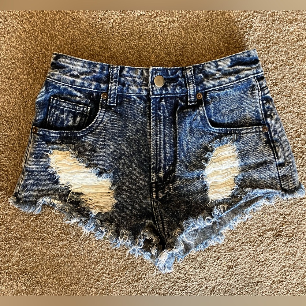 Forever 21 high waisted acid wash denim shorts
